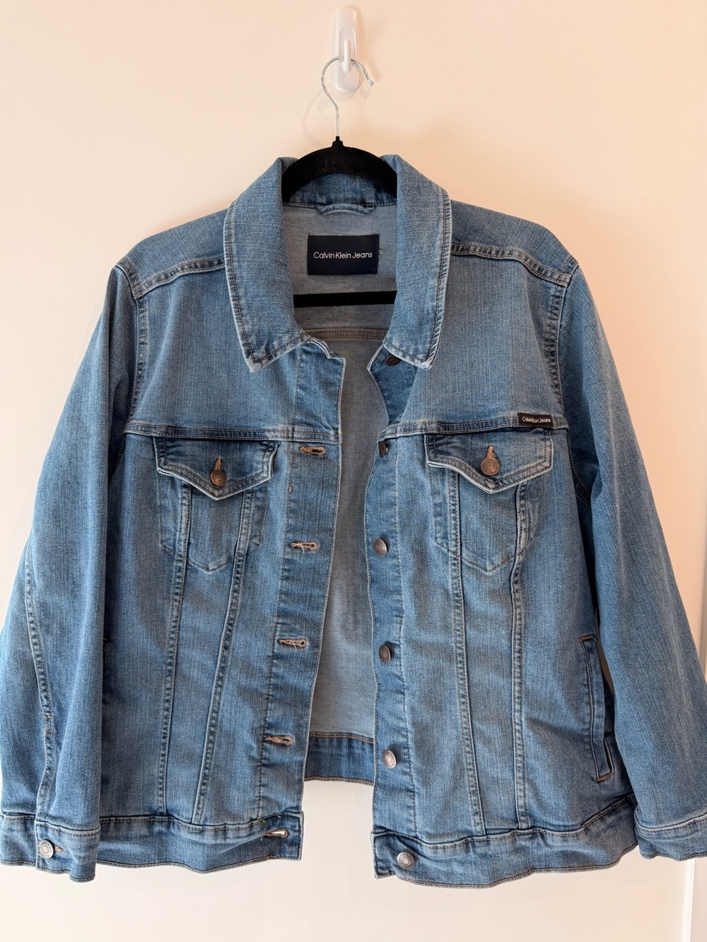 Calvin Klein Jeans Medium Wash Denim Trucker Jacket Classic